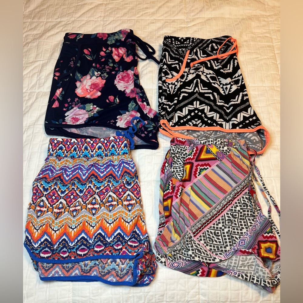 No Boundaries Women’s/Juniors Shorts Large 11/13